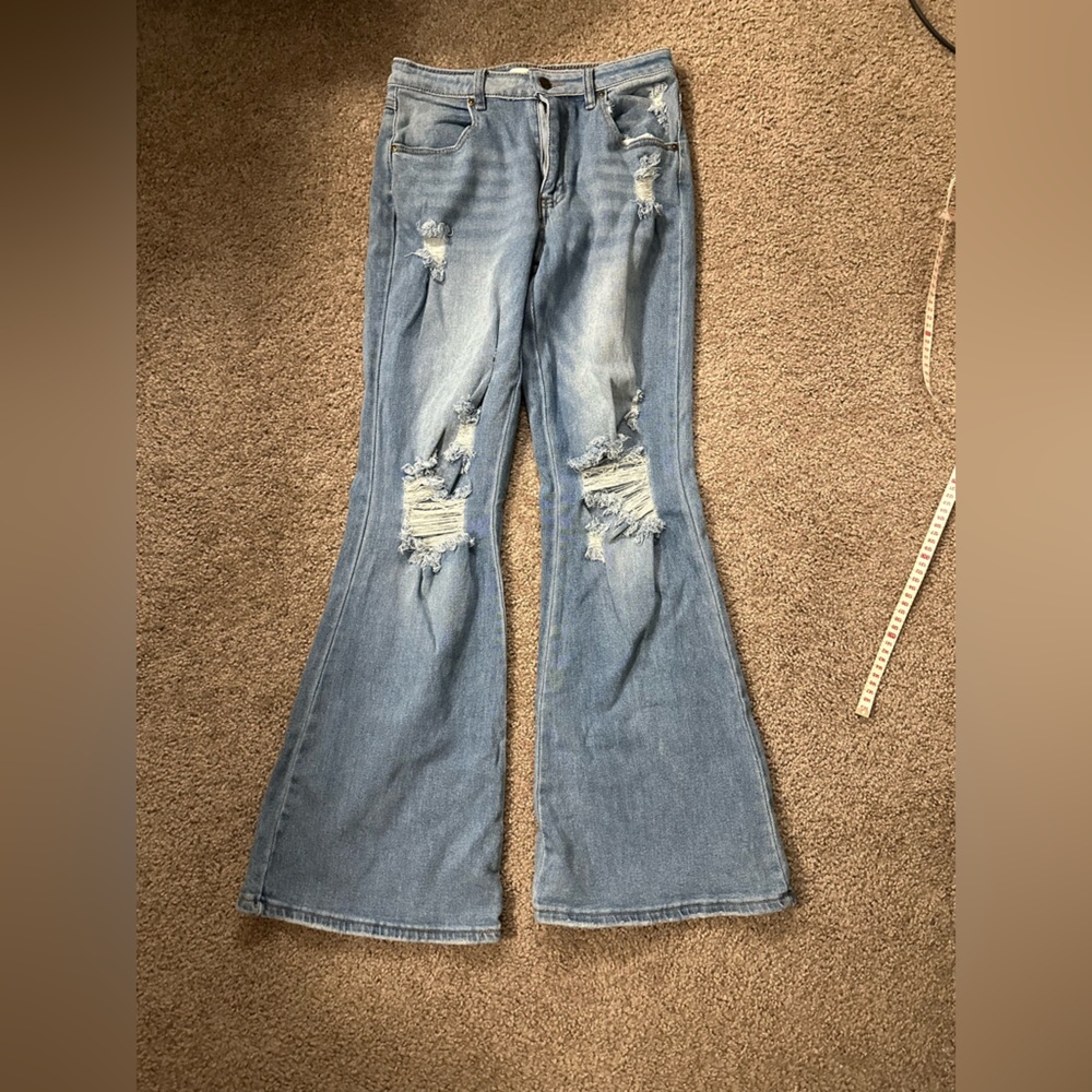 Stylish Blue Distressed Women Jeans